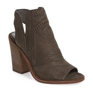 Vince Camuto Karinta block heel booty